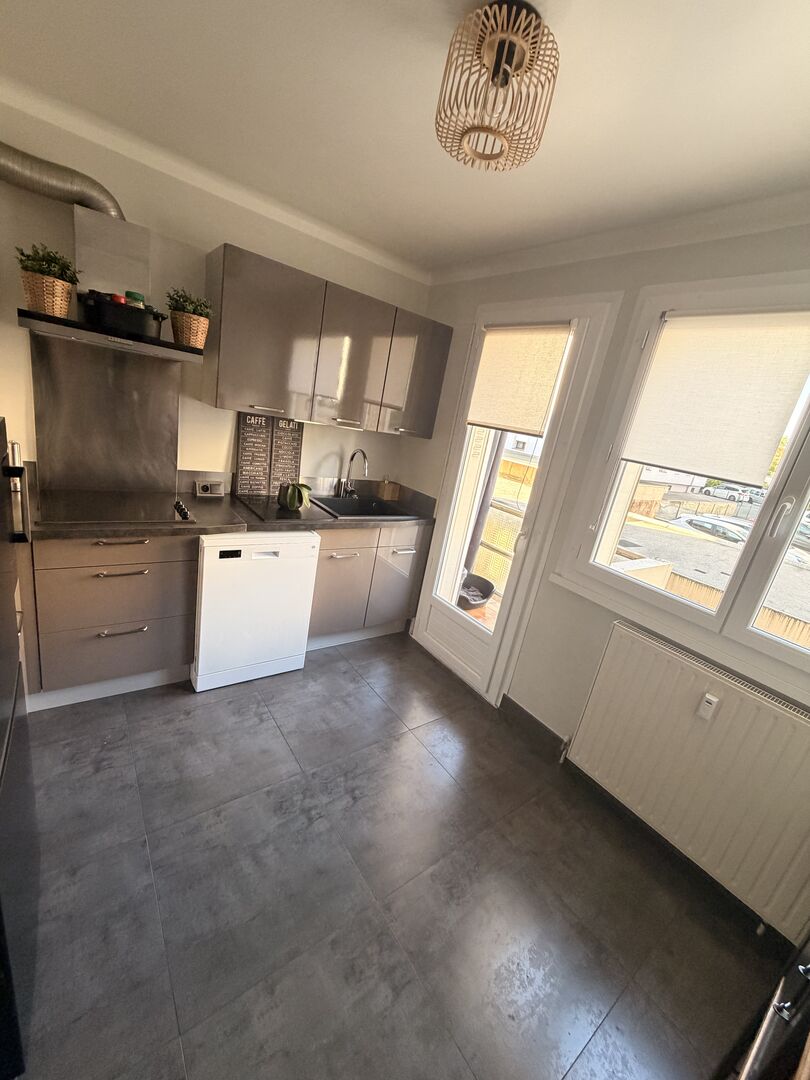 T4 74 m² – Loué avec garage – Investissement sécurisé