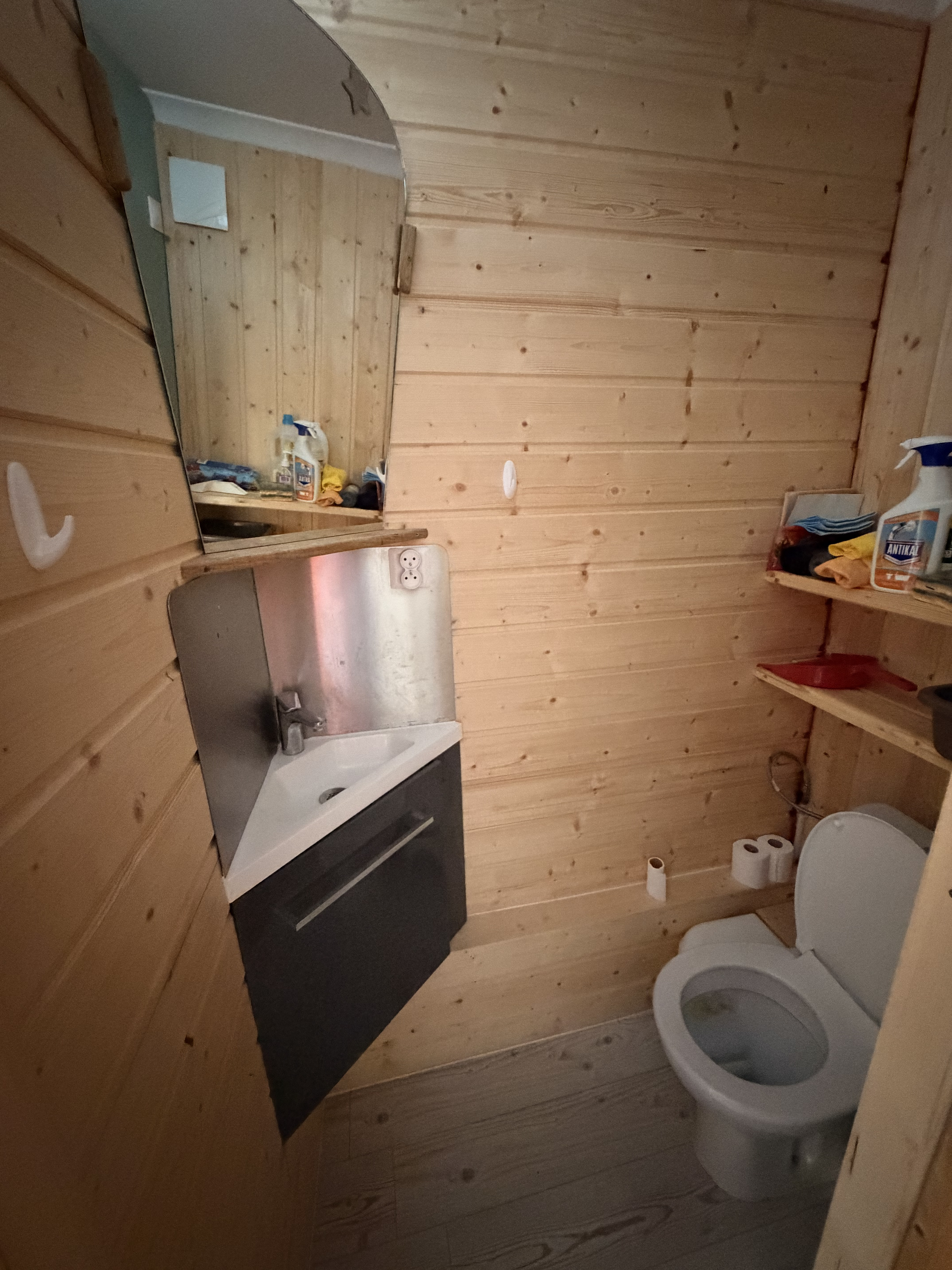 T1 bis 29 m² – Grand Revard – Rénové – Résidence historique – photo 3