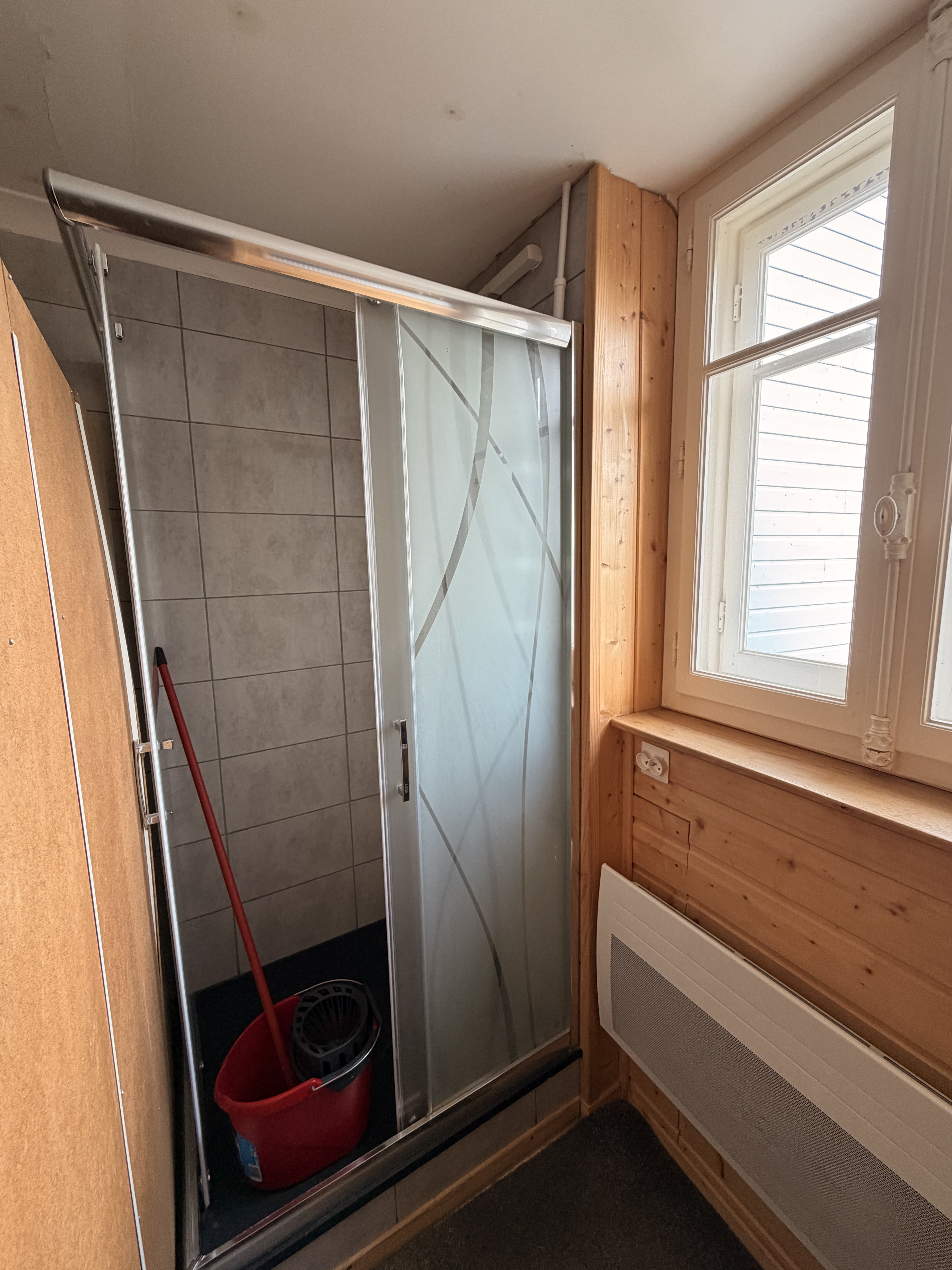 T1 bis 29 m² – Grand Revard – Rénové – Résidence historique – photo 6