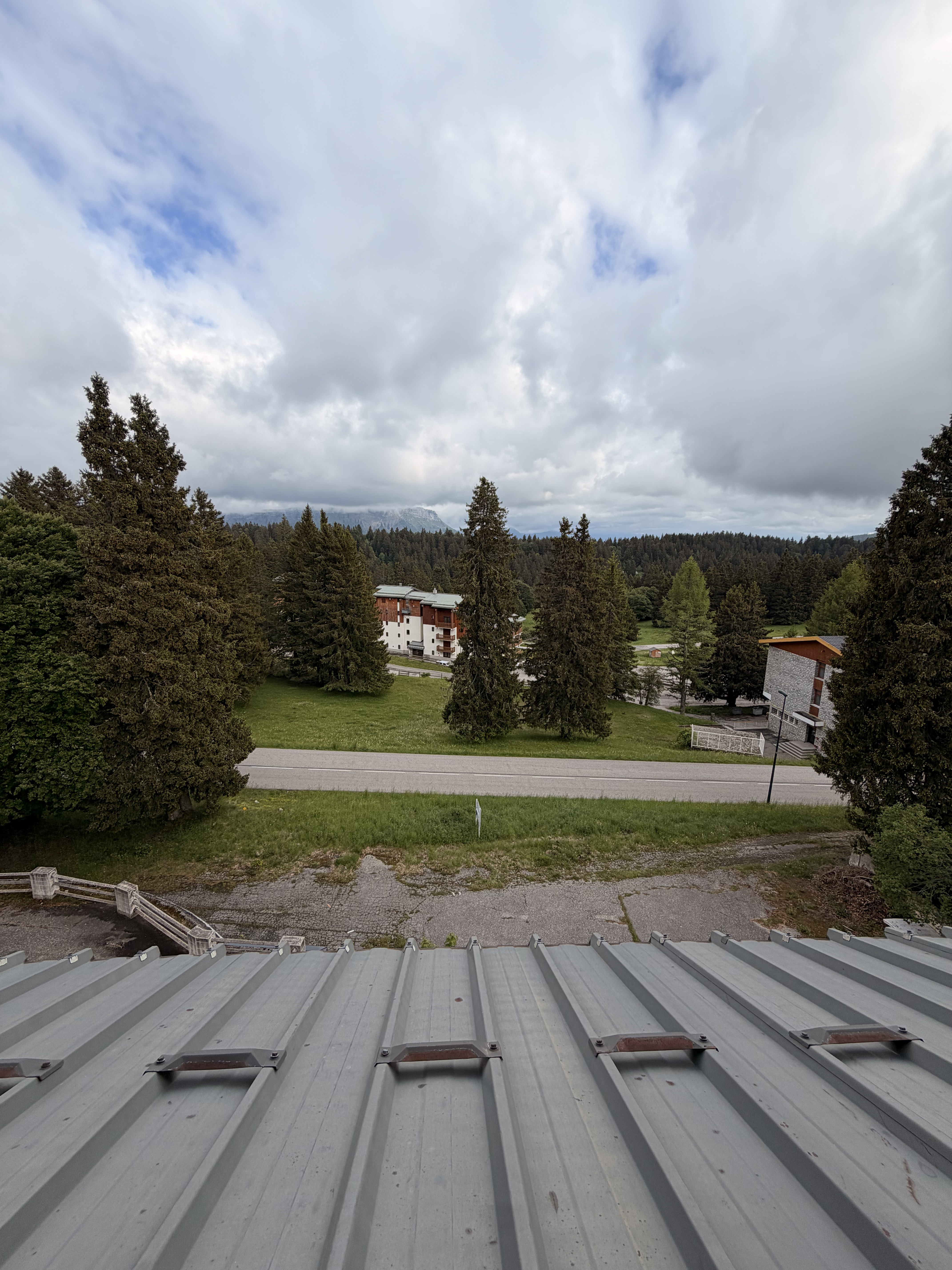 T1 bis 29 m² – Grand Revard – Rénové – Résidence historique – photo 8