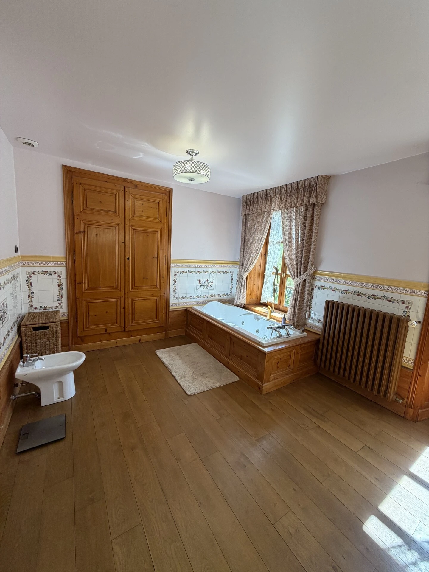 Château – 1er étage – Salle de bains 2